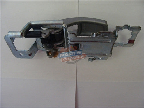 2005-2007 Chevrolet Equinox Drivers Side Front or Rear Door Inside Handle